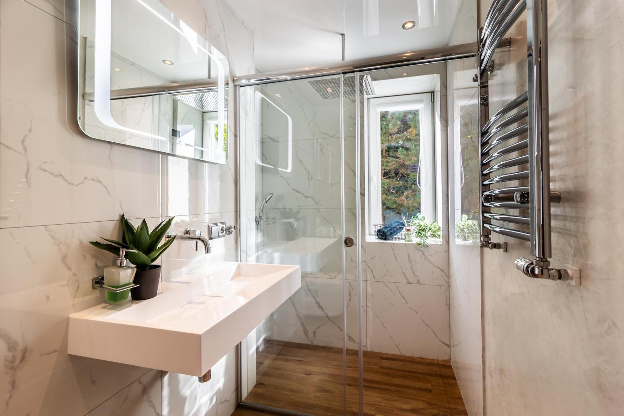 Housecube, Bar , Prywatne Kino, Bilard , Luxus Villa วรอตซวาฟ ภายนอก รูปภาพ