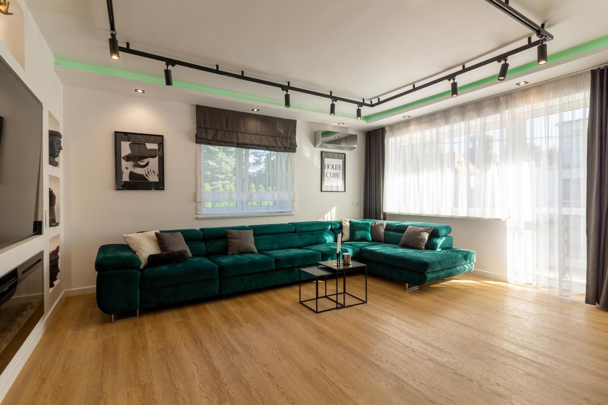 Housecube, Bar , Prywatne Kino, Bilard , Luxus Villa วรอตซวาฟ ภายนอก รูปภาพ
