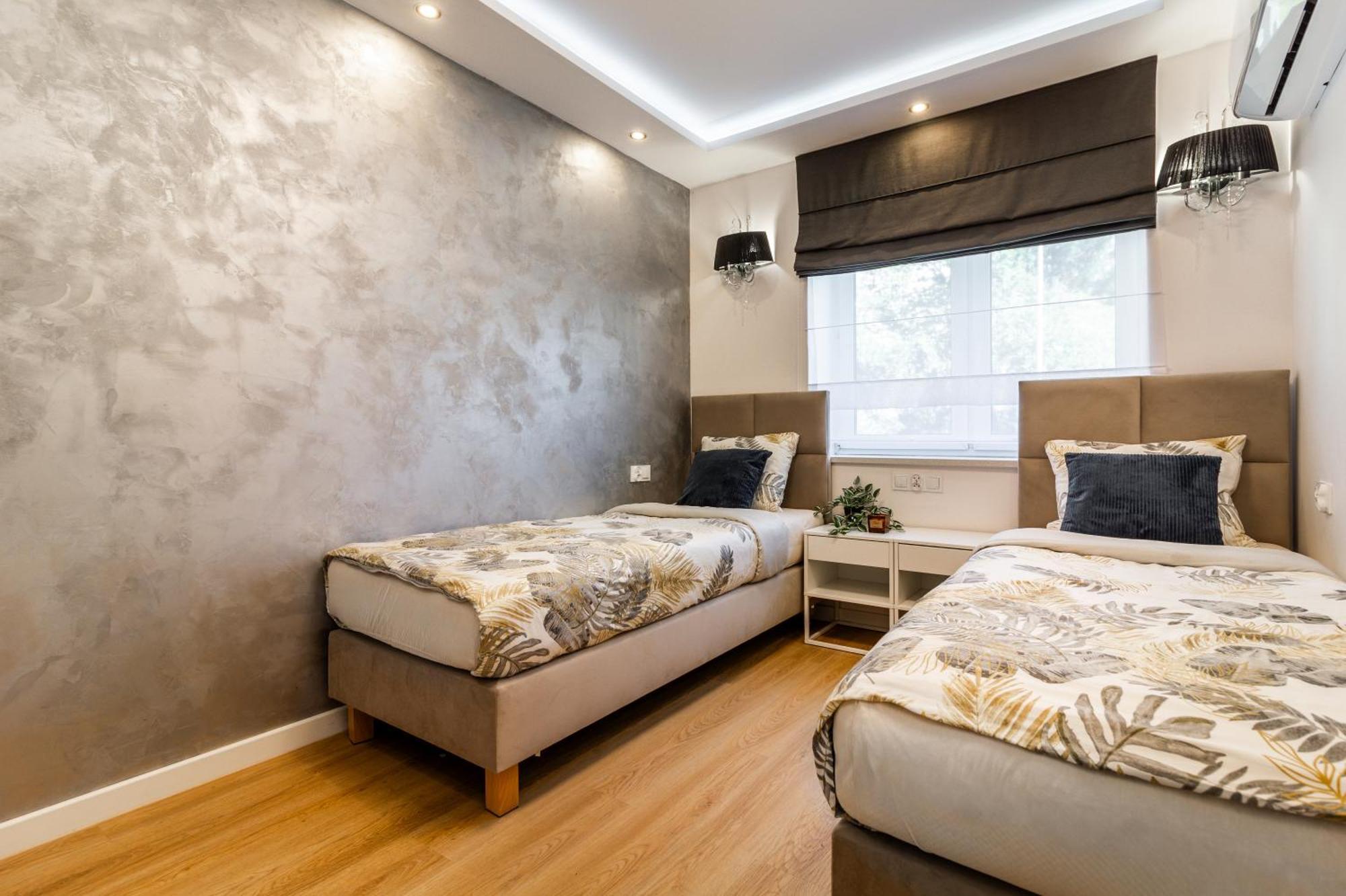 Housecube, Bar , Prywatne Kino, Bilard , Luxus Villa วรอตซวาฟ ภายนอก รูปภาพ