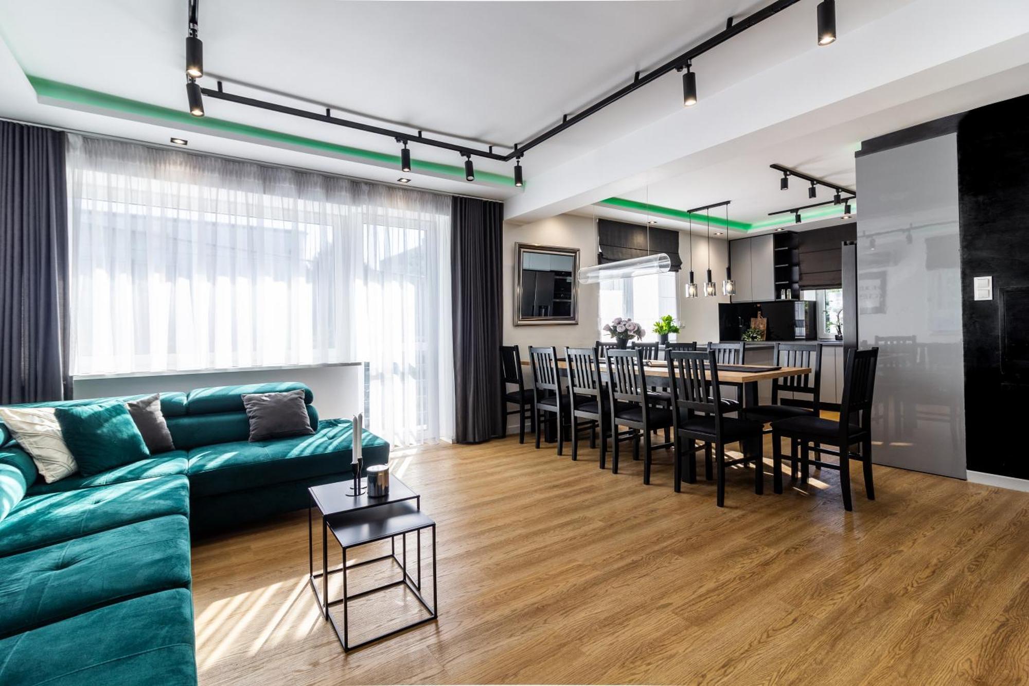 Housecube, Bar , Prywatne Kino, Bilard , Luxus Villa วรอตซวาฟ ภายนอก รูปภาพ